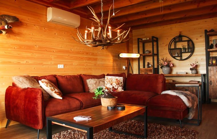 Cozy bedroom with single bed in Cottage in Hasselt, ideal vacation home in Salland, Overijssel.