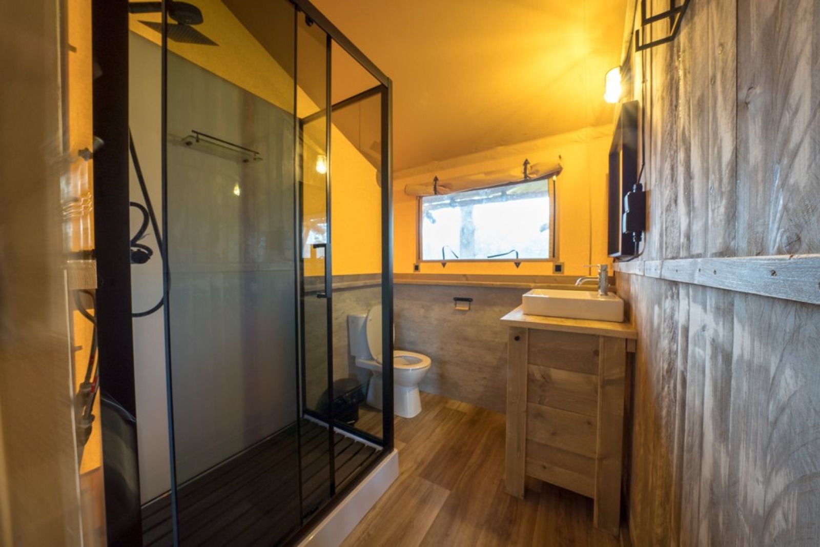 Verblijf 533711 - Tenthuis Salland - Glampingtent Lina