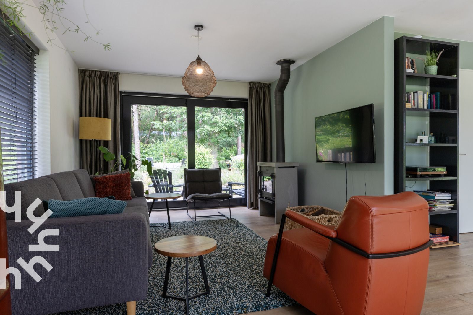 Moderne keuken en eetruimte in vakantiehuis OV224 in Ommen, Vechtstreek, Overijssel.