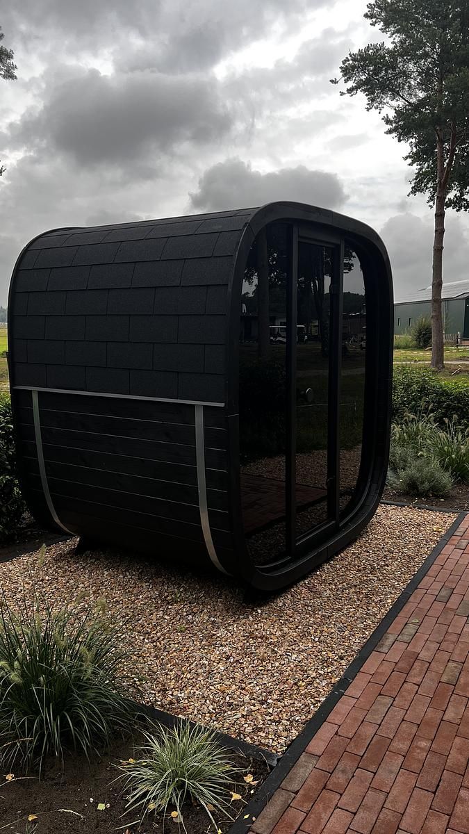 Guest house 540118 - Holiday property Vechtstreek - Vechtoever | Sauna & Buitendouche | 4 Pers