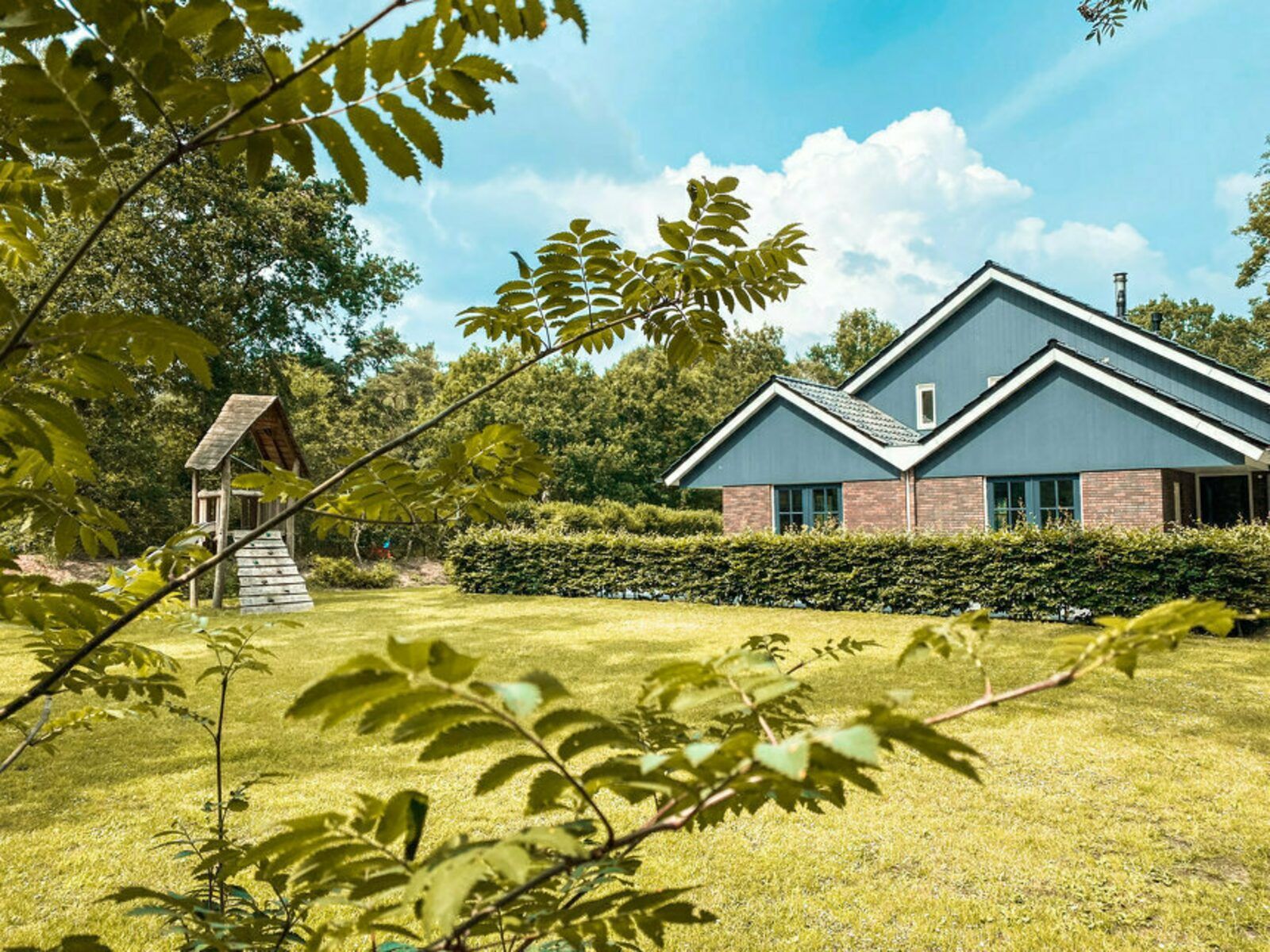 Guest house 540221 - Holiday property Vechtstreek - Familiehuis de Jeneverbes