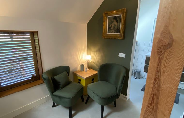 Gemuetliche Leseecke im Ferienhaus in Dalfsen, Vechtstreek, Overijssel.