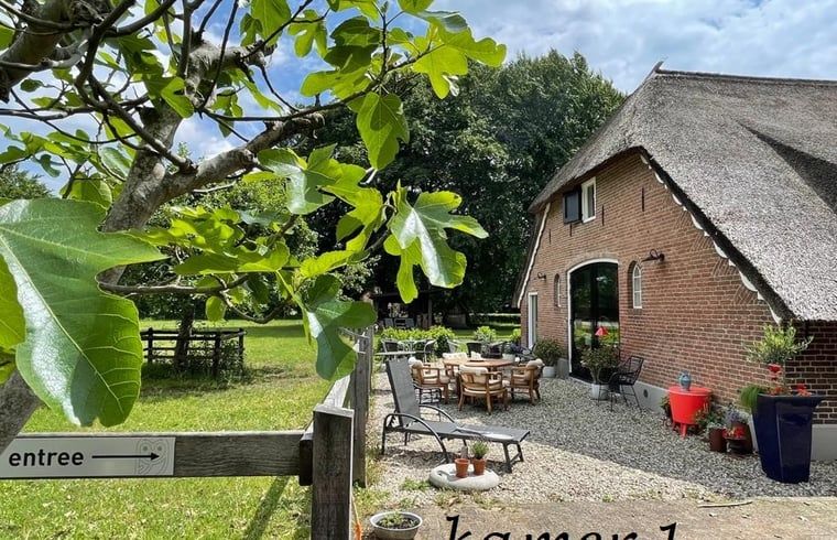 Geniessen Sie die Ruhe auf der Terrasse des Huisje in Dalfsen, Ferienhaus in Vechtstreek, Overijssel.