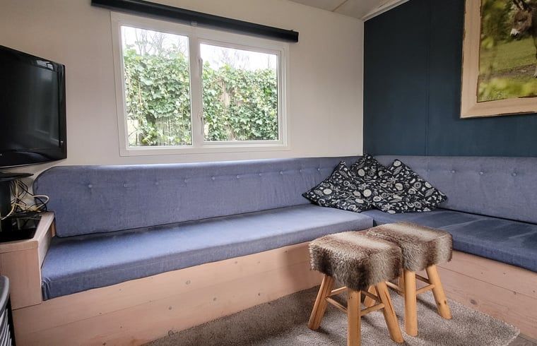 Comfortabele zithoek in Vakantiehuis in Balkbrug, perfect voor rust.