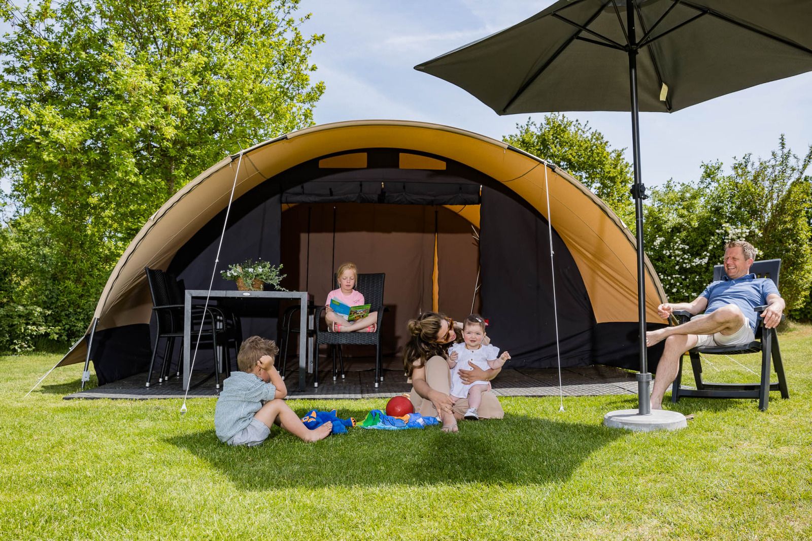 Unterkunft 541108 - Zelthaus Vechtstreek - De Waard Tunneltent met privé sanitair