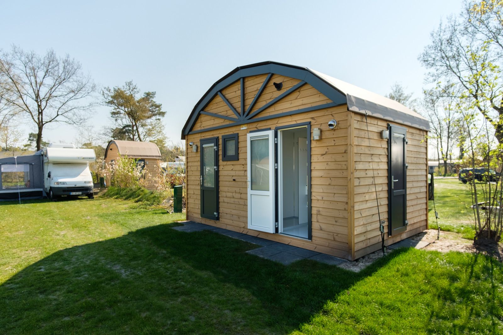 Unterkunft 541108 - Zelthaus Vechtstreek - De Waard Tunneltent met privé sanitair