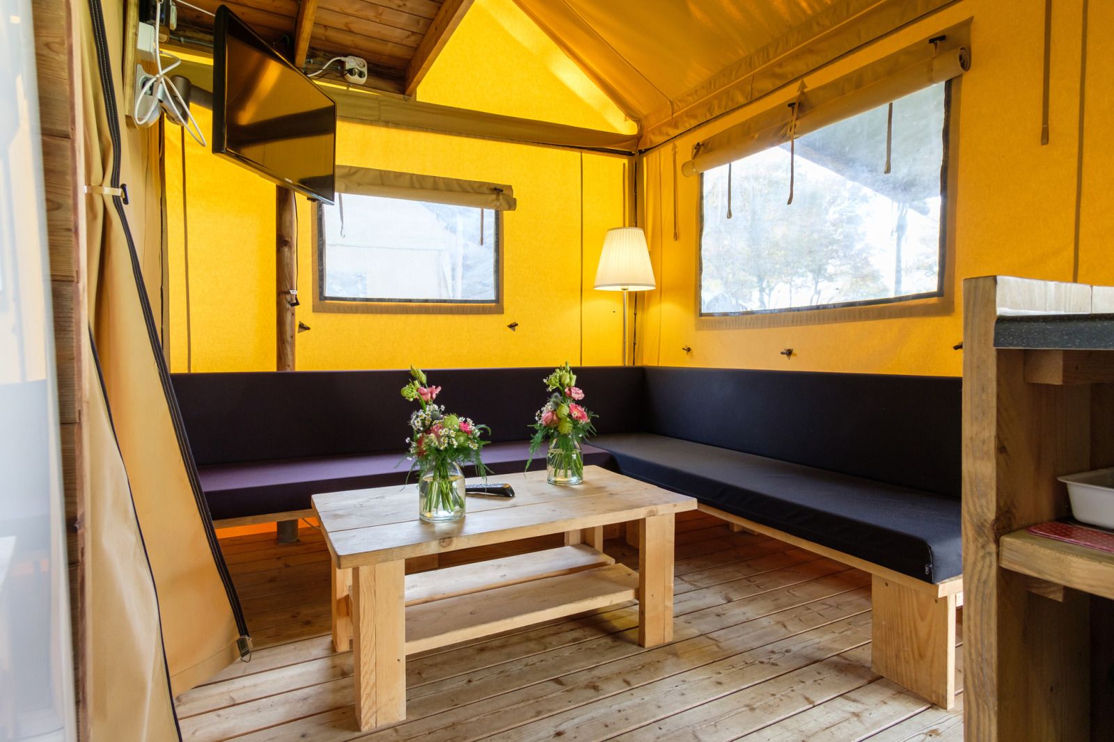 Guest house 541127 - Tent house Vechtstreek - Verandalodge