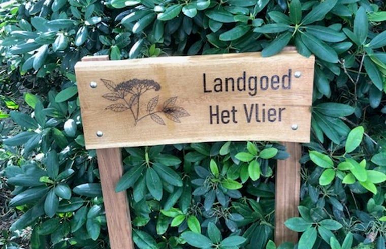 Willkommen auf Landgoed Het Vlier, Ferienhaus in Giethmen, Region Vecht, im Gruenen in Overijssel.