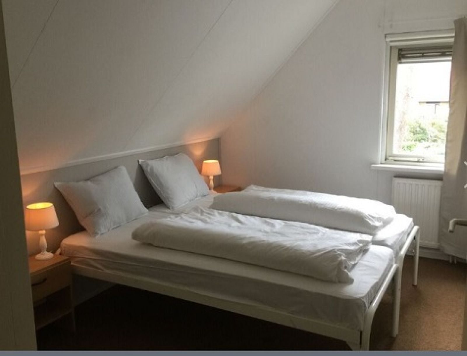 Stijlvolle badkamer met toilet in vakantiehuis OV650, Lemele, Overijssel.