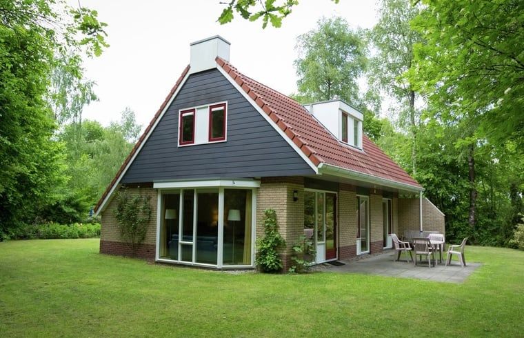 Vakantiehuis Huisje in Lemele, Overijssel met ruime tuin en terras voor buitenactiviteiten.
