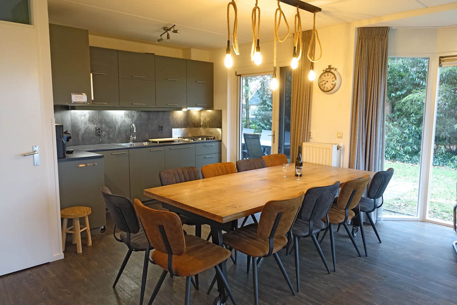 Fully equipped kitchen in OV675 vacation home, Lemele, Vechtstreek, Overijssel.