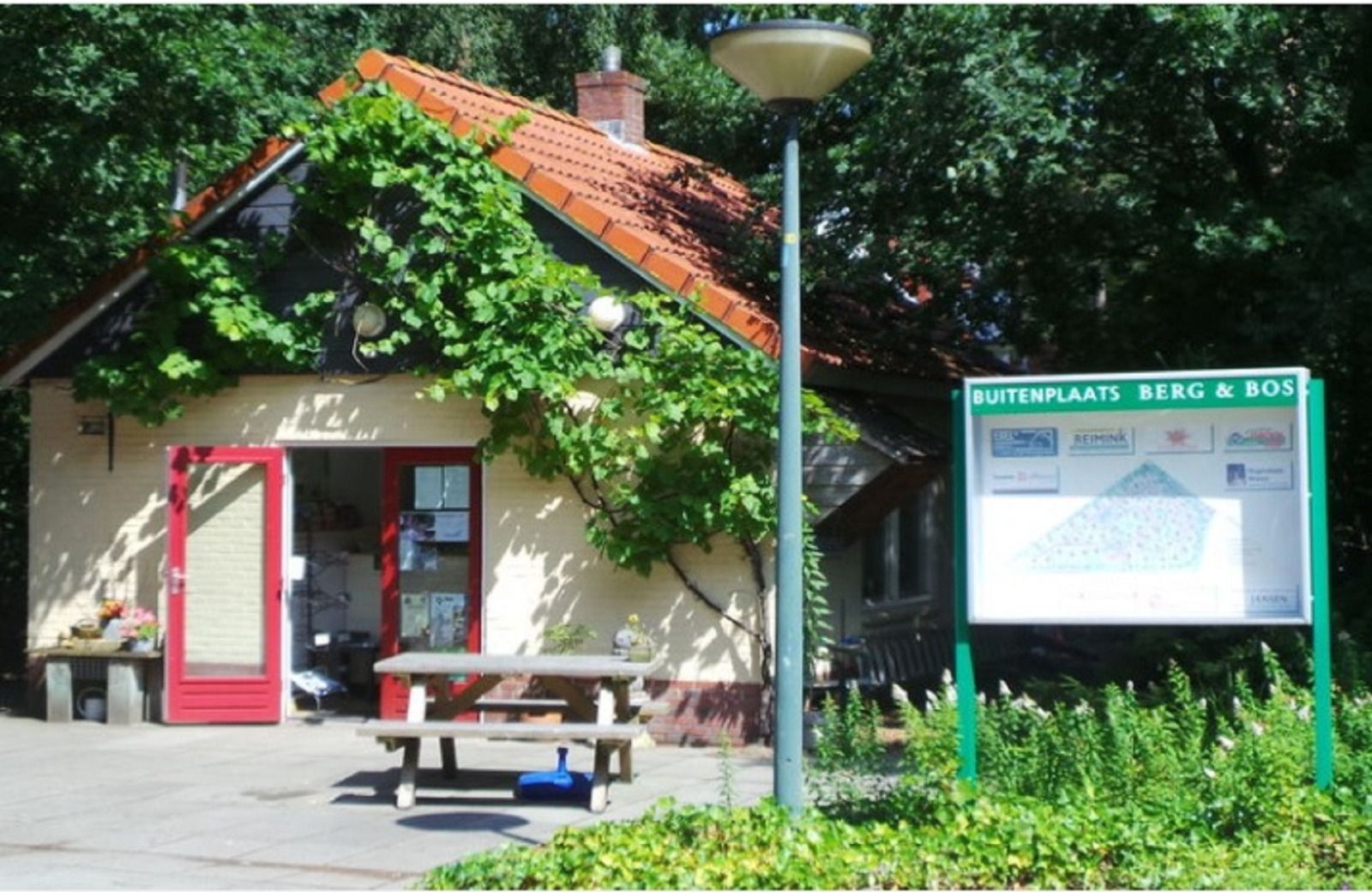 Kinderbedje in OV677 vakantiehuis, Lemele, Overijssel.