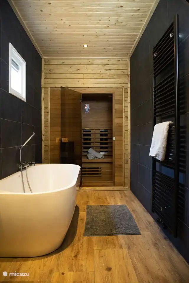 Guest house 542909 - Holiday property Vechtstreek - Huisje Jipué met bubbelbad/sauna