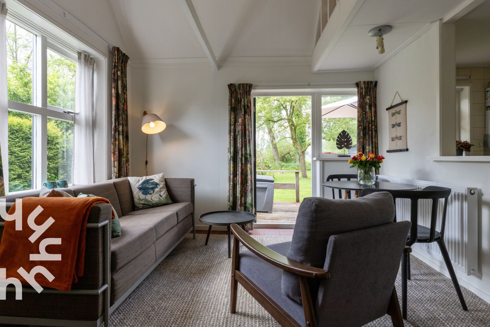 Watervogels in de nabijheid van OV270 vakantiehuis Giethoorn, een serene omgeving in Noordwest Overijssel.