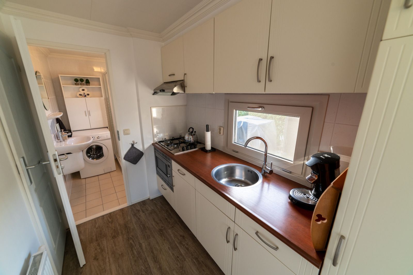 Unterkunft 5501144 - Ferienhaus Noordwest Overijssel - Chalet «Resort Venetie Giethoorn»