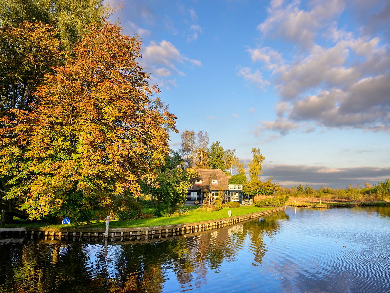 Unterkunft 5501145 - Ferienhaus Noordwest Overijssel - Chalet Resort Venetie Giethoorn