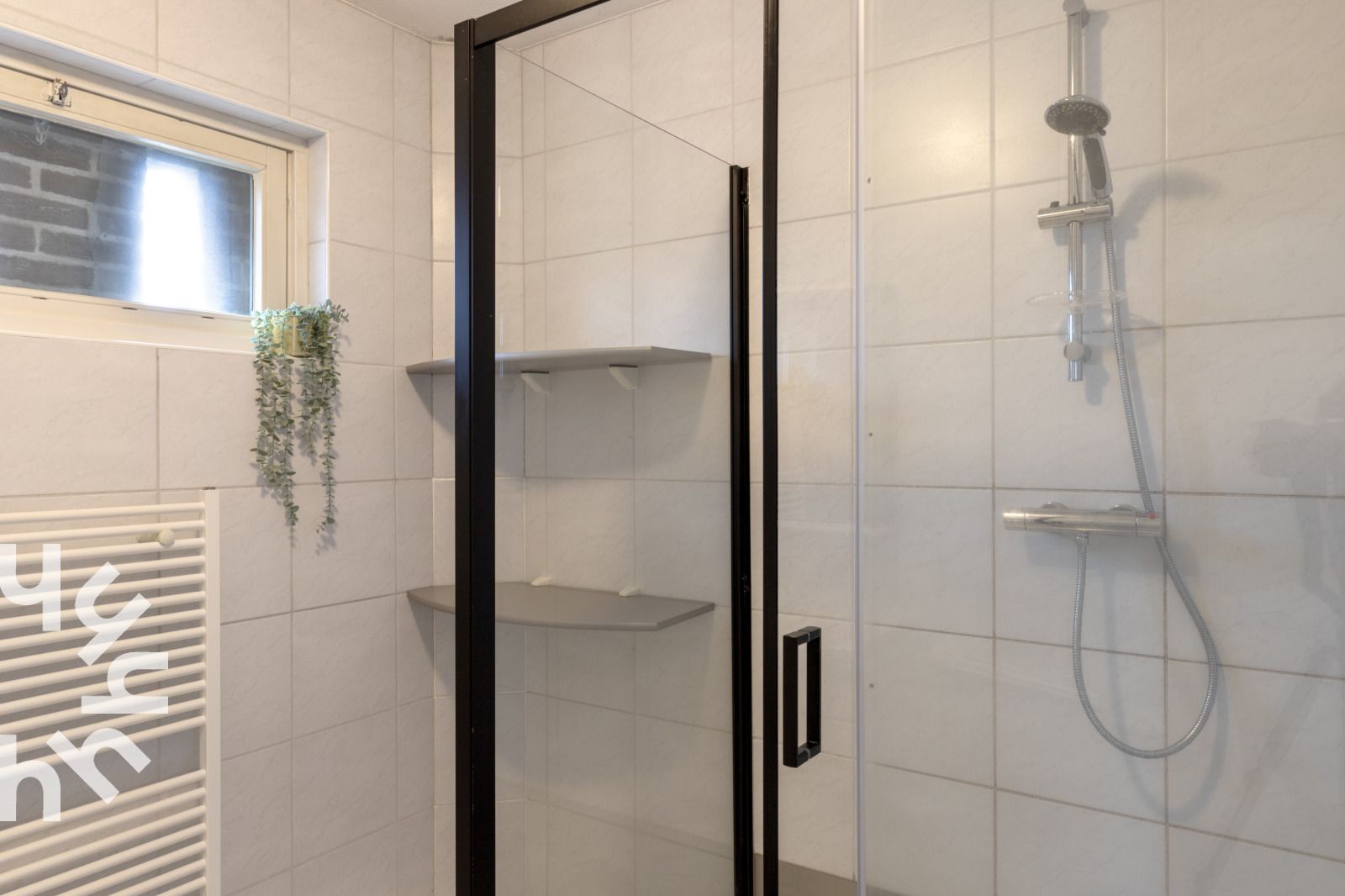 Badezimmer mit Dusche in Ferienhaus OV007, Giethoorn, Nordwest Overijssel, Overijssel.