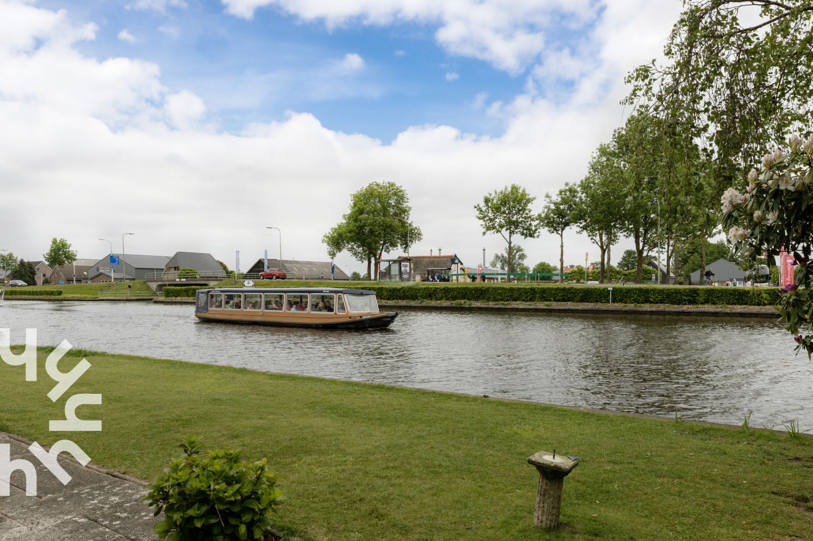 Terrasse mit Picknicktisch im Ferienhaus OV007, Giethoorn, Nordwest Overijssel, Overijssel.