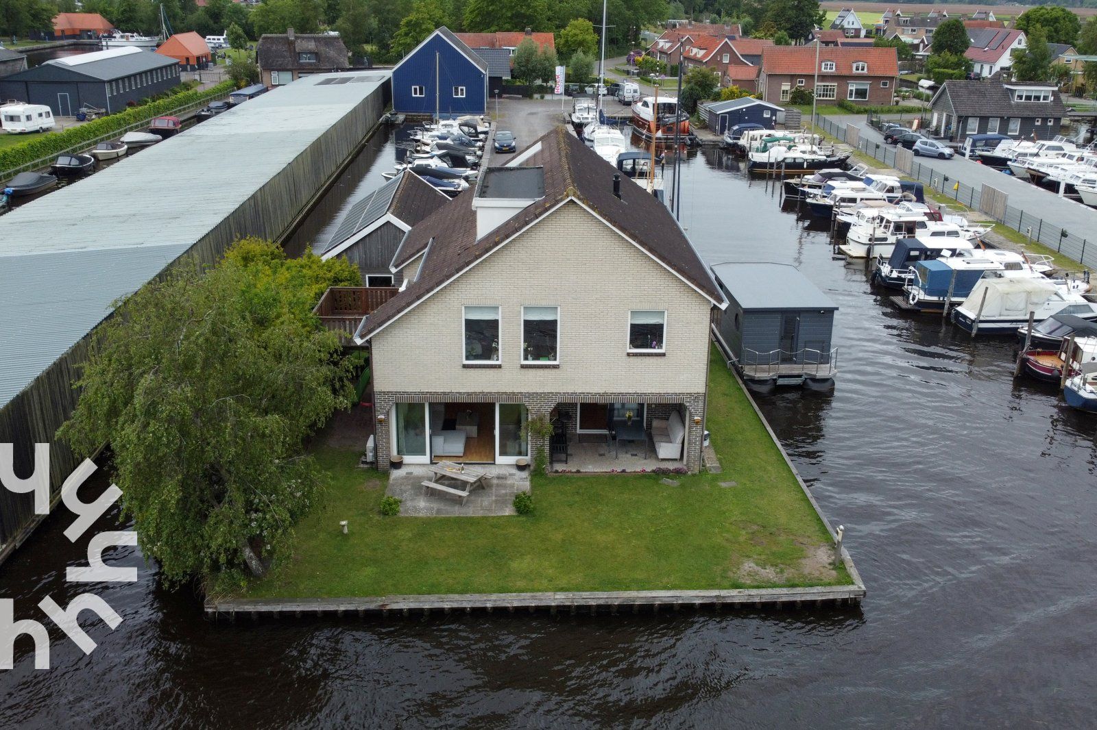 Essecke mit bequemen Stuehlen im Ferienhaus OV007, Giethoorn, Nordwest Overijssel, Overijssel.