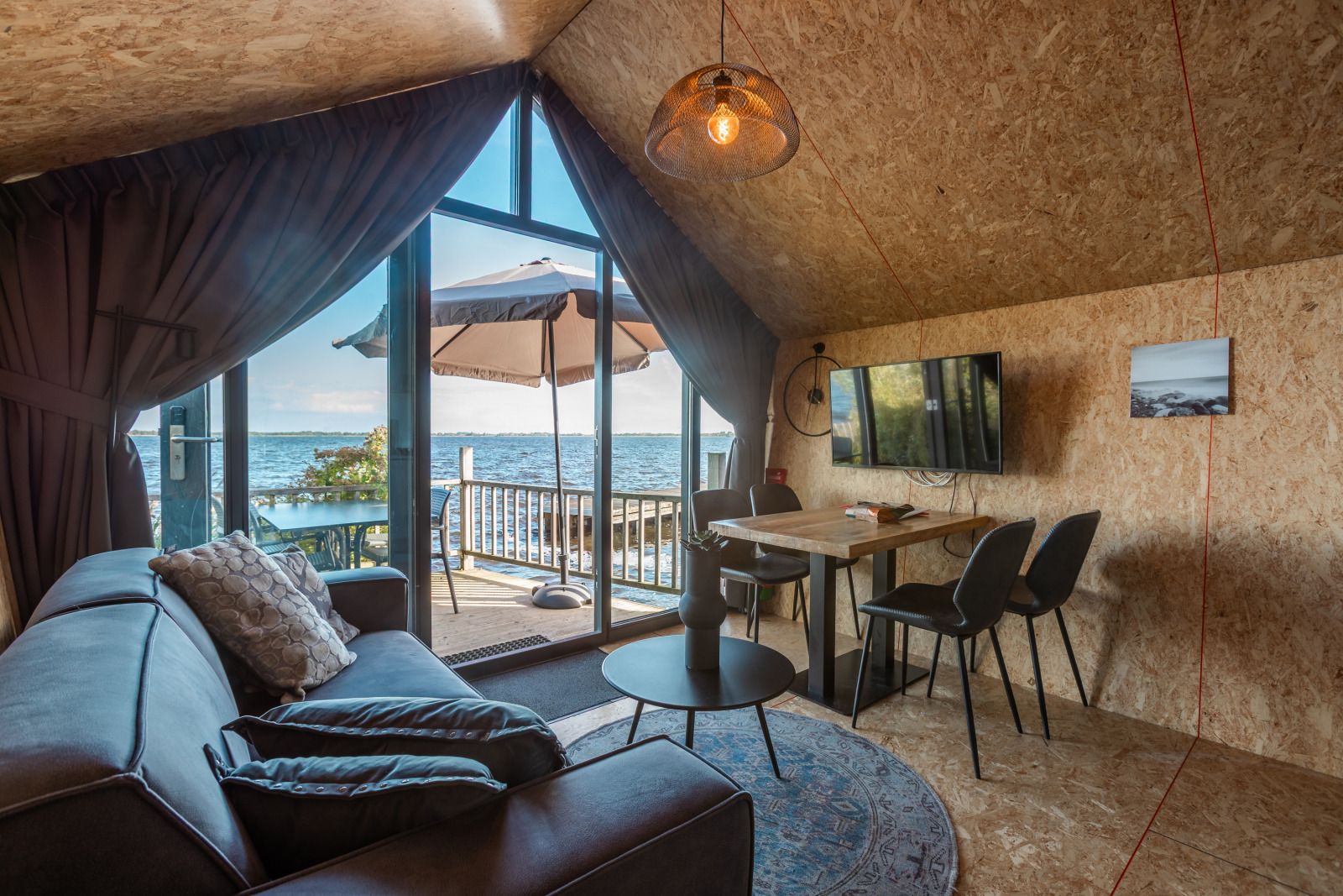 Guest house 550616 - Holiday property Noordwest Overijssel - Tiny House Havenzicht