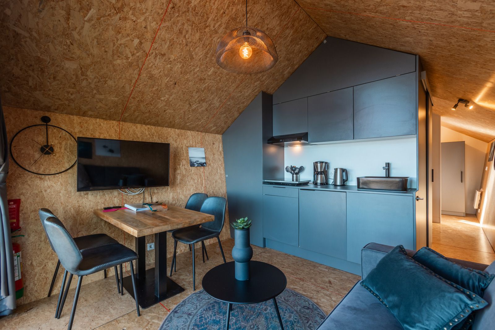 Guest house 550616 - Holiday property Noordwest Overijssel - Tiny House Havenzicht