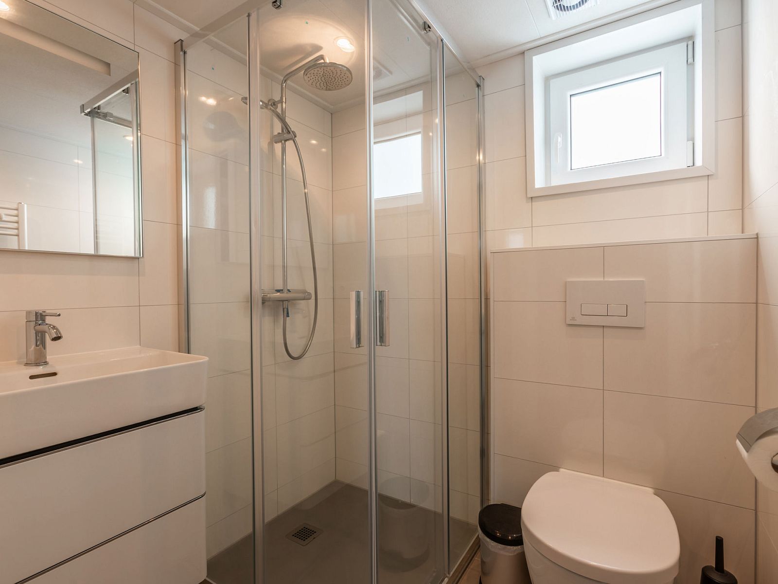 Verblijf 550630 - Vakantiewoning Noordwest Overijssel - Vakantiehuis Vakantiepark Wiedense meren - Villa Waterrijk 4