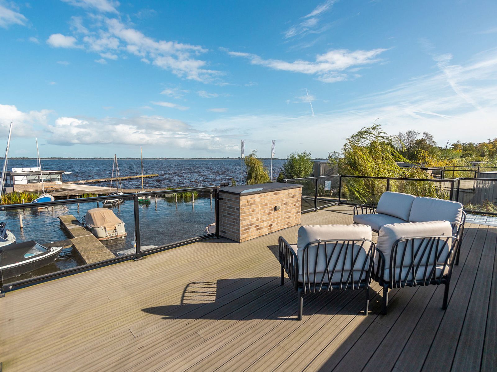 Verblijf 550630 - Vakantiewoning Noordwest Overijssel - Vakantiehuis Vakantiepark Wiedense meren - Villa Waterrijk 4