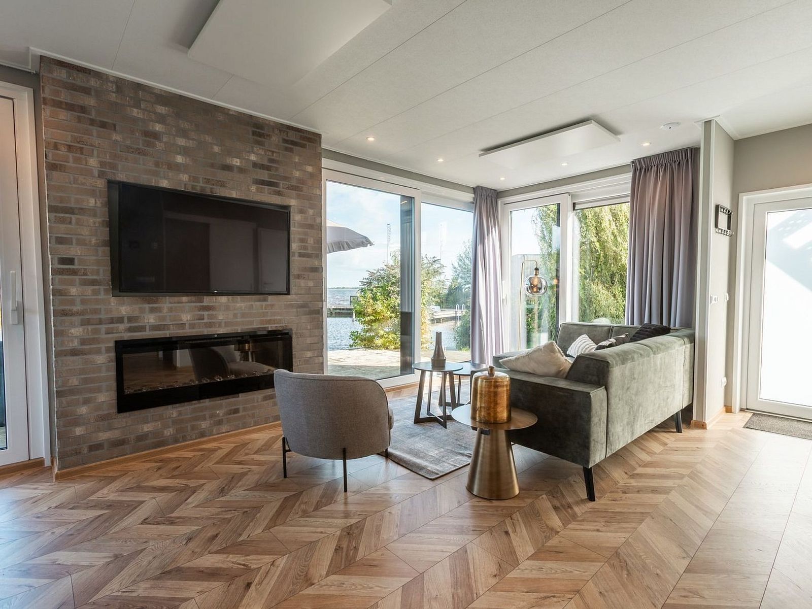 Guest house 550640 - Holiday property Noordwest Overijssel - Vakantiehuis De Wiedense Meren - Villa Waterrijk | 4p