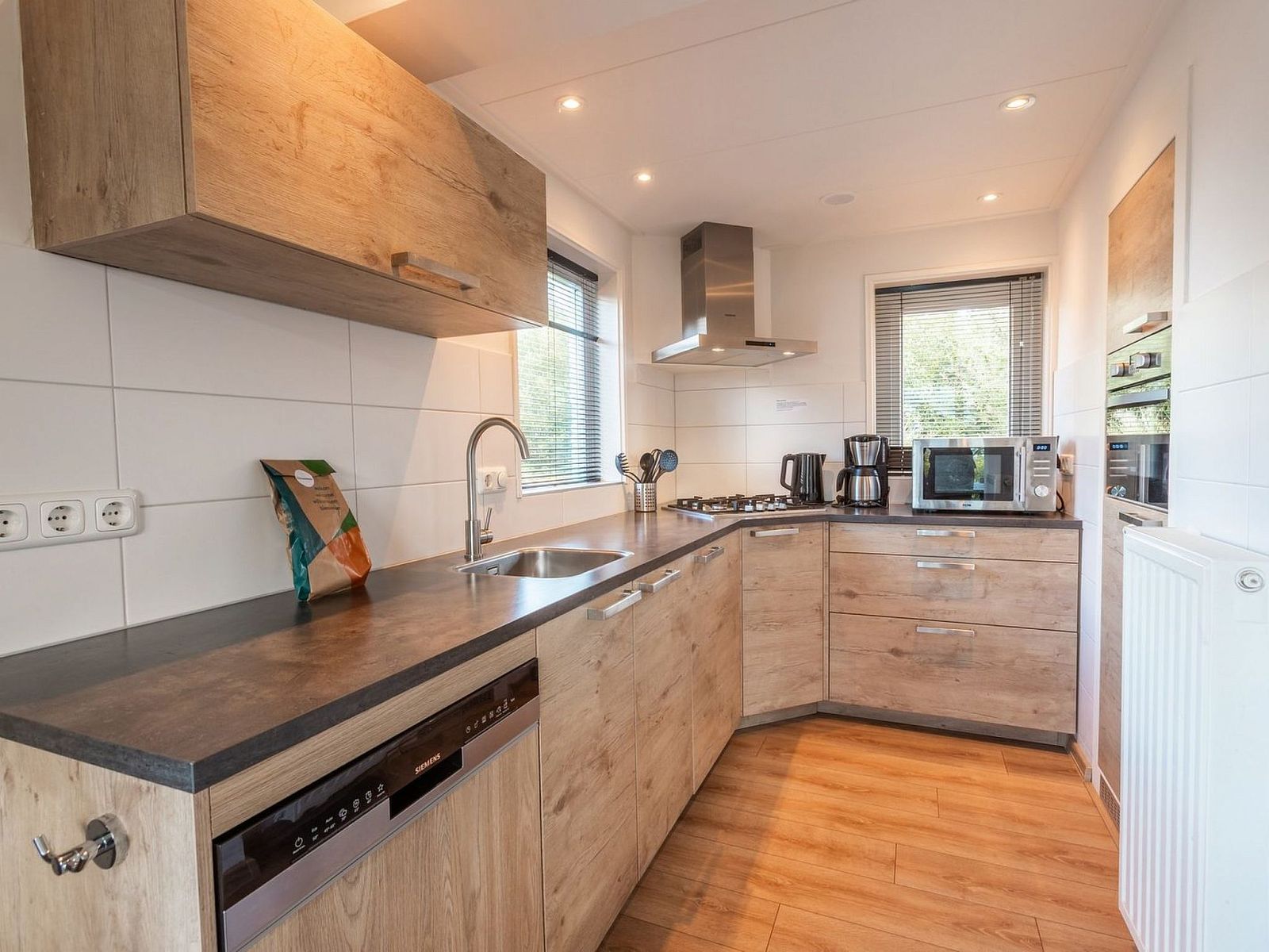 Verblijf 550645 - Vakantiewoning Noordwest Overijssel - Vakantiehuis De Wiedense Meren - Villa Weerribben | 6p
