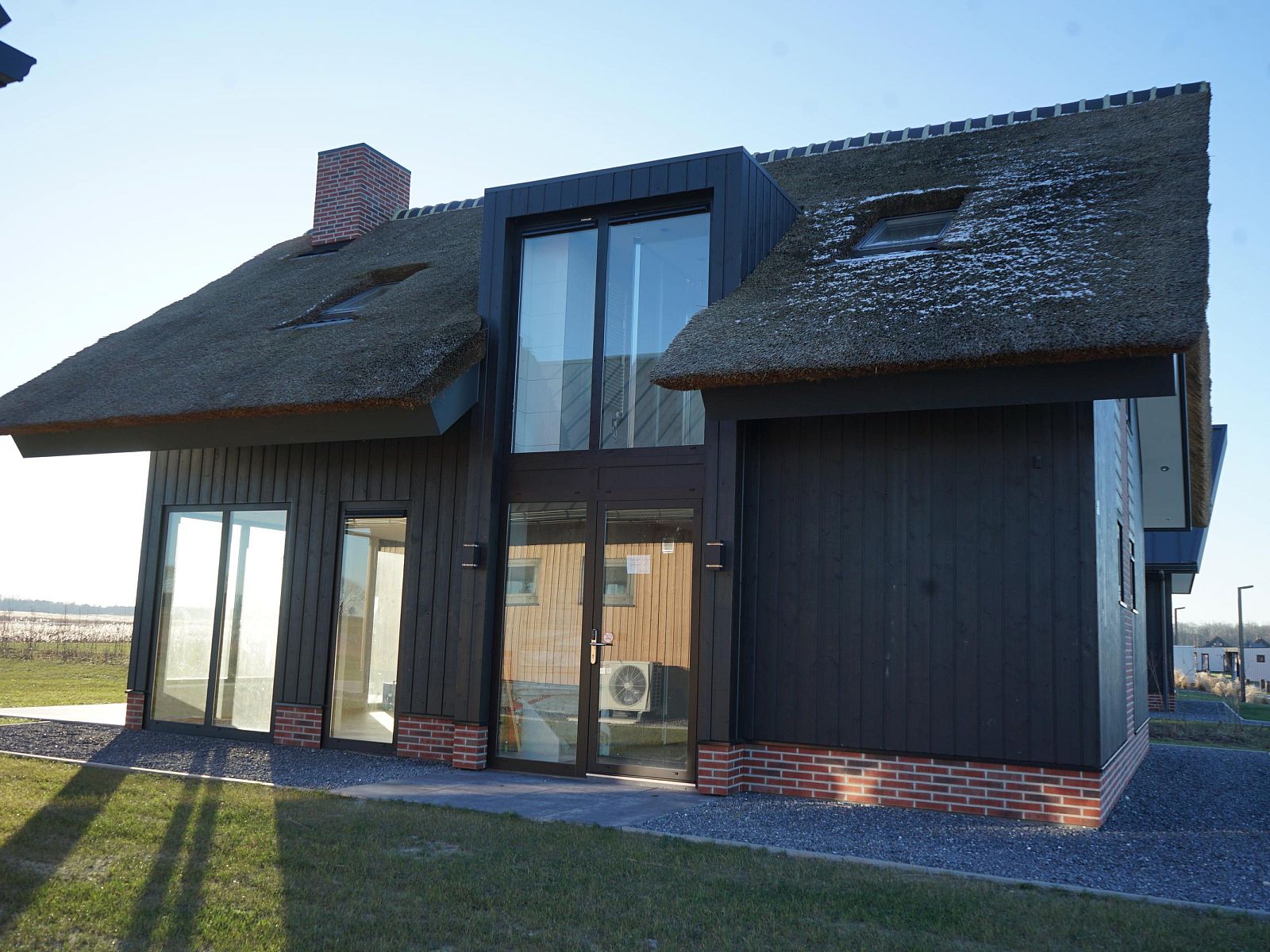 Freistehendes Haus in Kampen mit Reetdach, gelegen im malerischen Nordwesten von Overijssel, ideales Ferienhaus fr Naturliebhaber.
