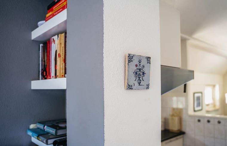 Werkplek met laptop in Vakantiehuisje in IJhorst, Noordwest Overijssel, Overijssel.