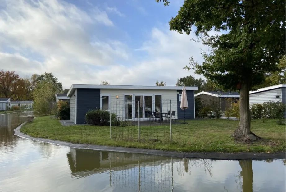 Freistehendes Haus in IJhorst, Ferienhaus umgeben von Natur und Wasser im Nordwesten von Overijssel, perfekt fr einen entspannten Aufenthalt.