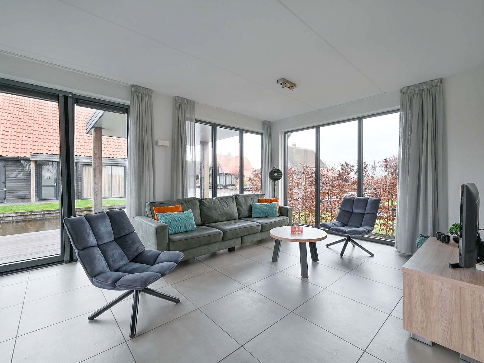 Guest house 551821 - Holiday property Noordwest Overijssel - Vrijstaande woning in Ossenzijl