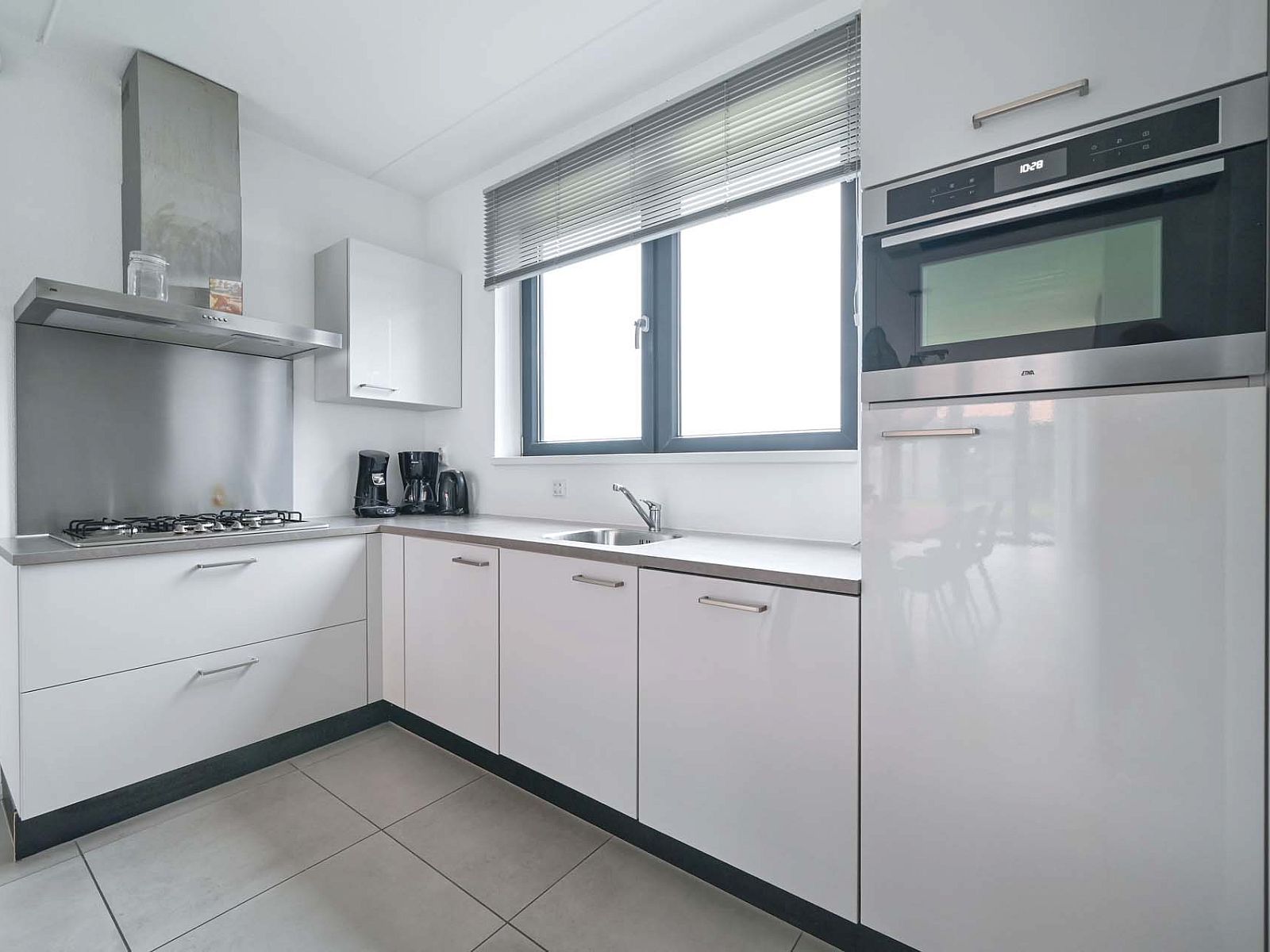 Guest house 551821 - Holiday property Noordwest Overijssel - Vrijstaande woning in Ossenzijl