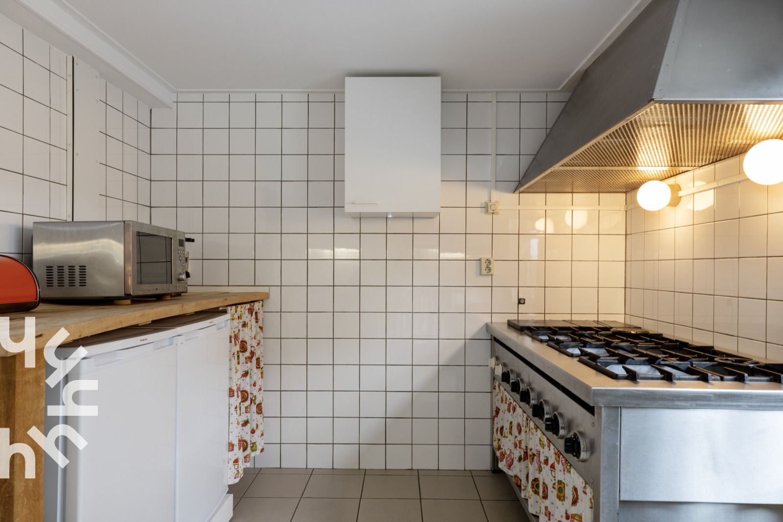 Praktische bijkeuken met wasmachine in OV543 vakantiehuis, Eesveen, Overijssel.