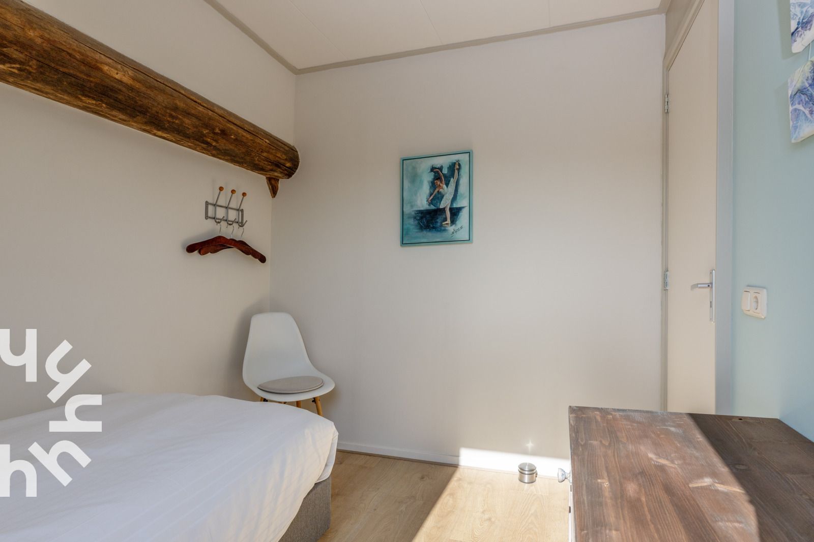 Stijlvolle badkamer in OV517 vakantiehuis in Zuidveen met inloopdouche en praktische voorzieningen.