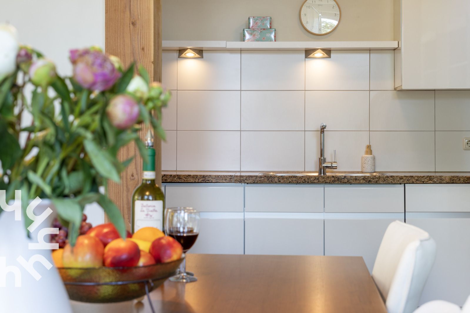 Uitzicht vanaf de kerktoren nabij OV517 vakantiehuis in Zuidveen, met wijds panorama over de omgeving.