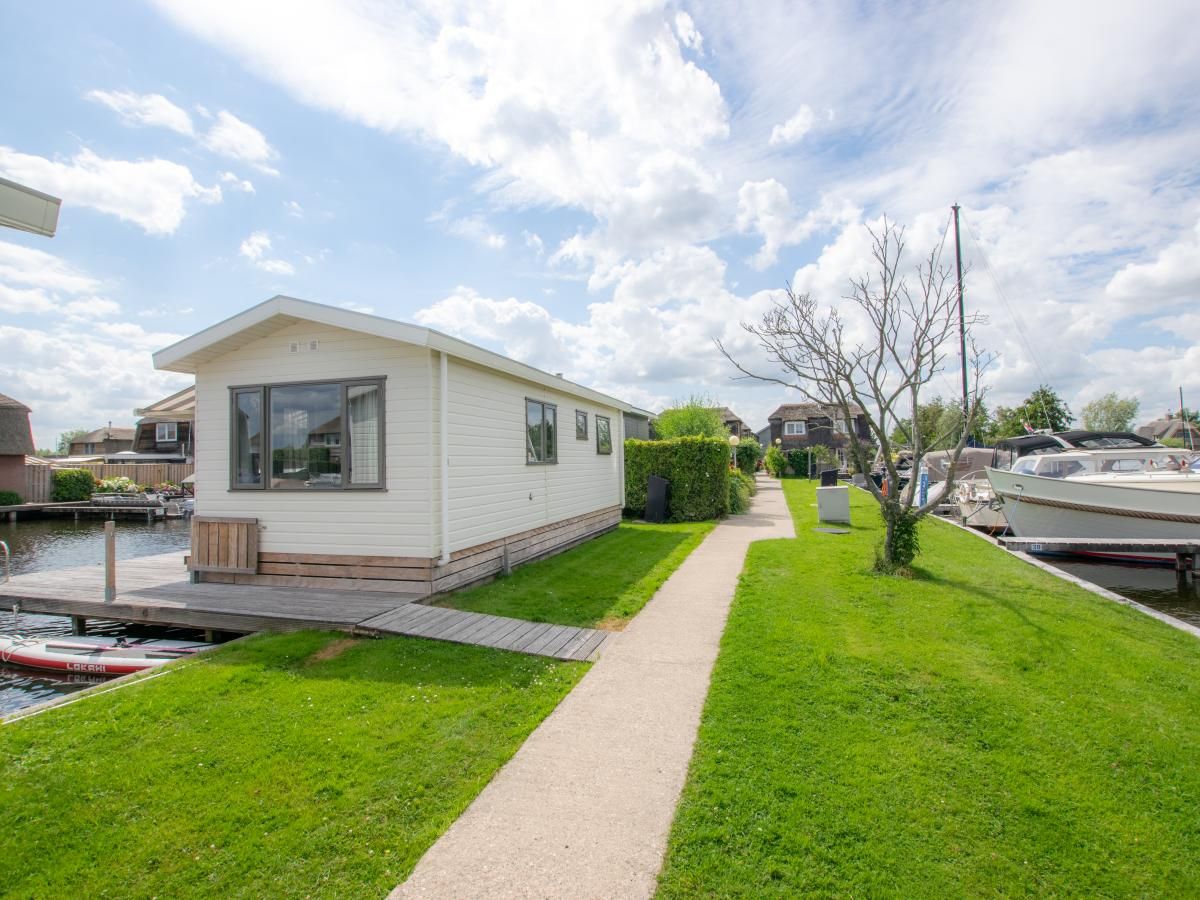 Omgeving van Blauwborst 24-18 vakantiehuis in Breukelen, Utrecht met groene paden