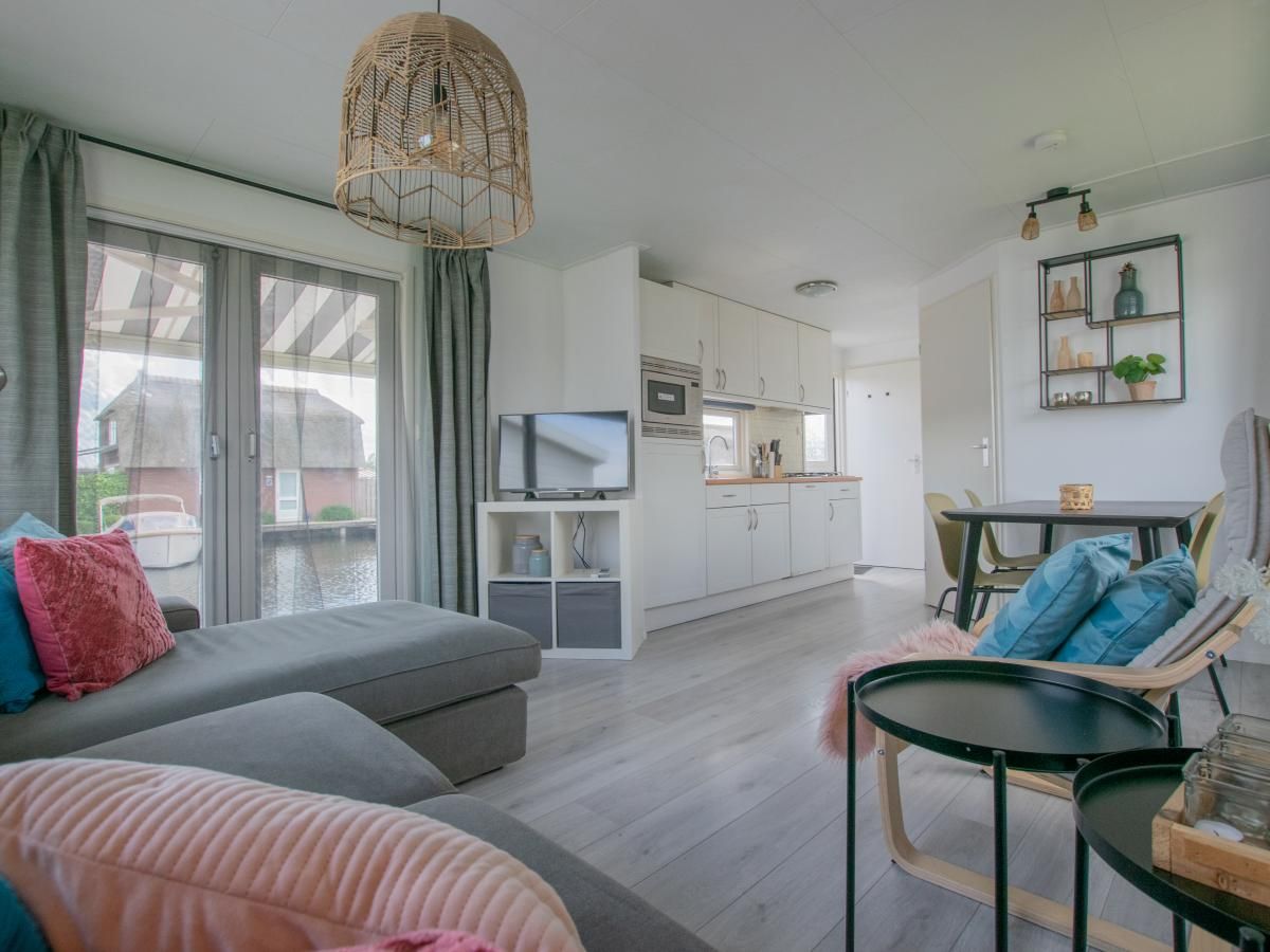 Moderne binnenruimte van Blauwborst 24-18 vakantiehuis in Breukelen, Utrecht