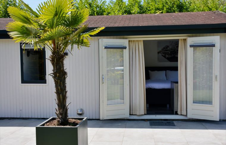 Comfortabele slaapkamer in Huisje in Vinkeveen, vakantieaccommodatie in Utrecht noord.