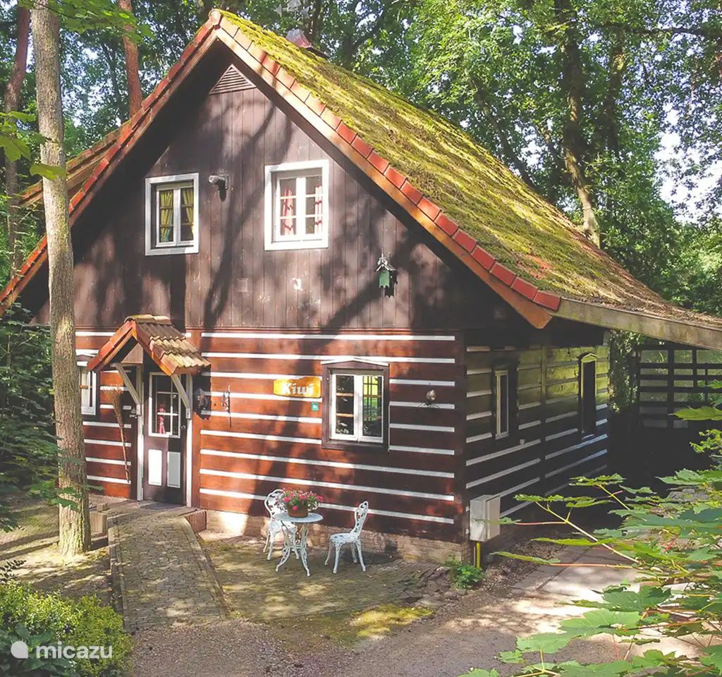 Guest house 560824 - Bungalow Utrecht noord - Romantisch Canadese Loghome