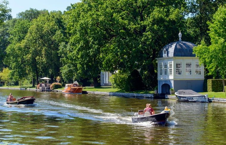 Sloepvaren in de omgeving van Huisje in Tienhoven, vakantiehuis in Tienhoven, Utrecht.