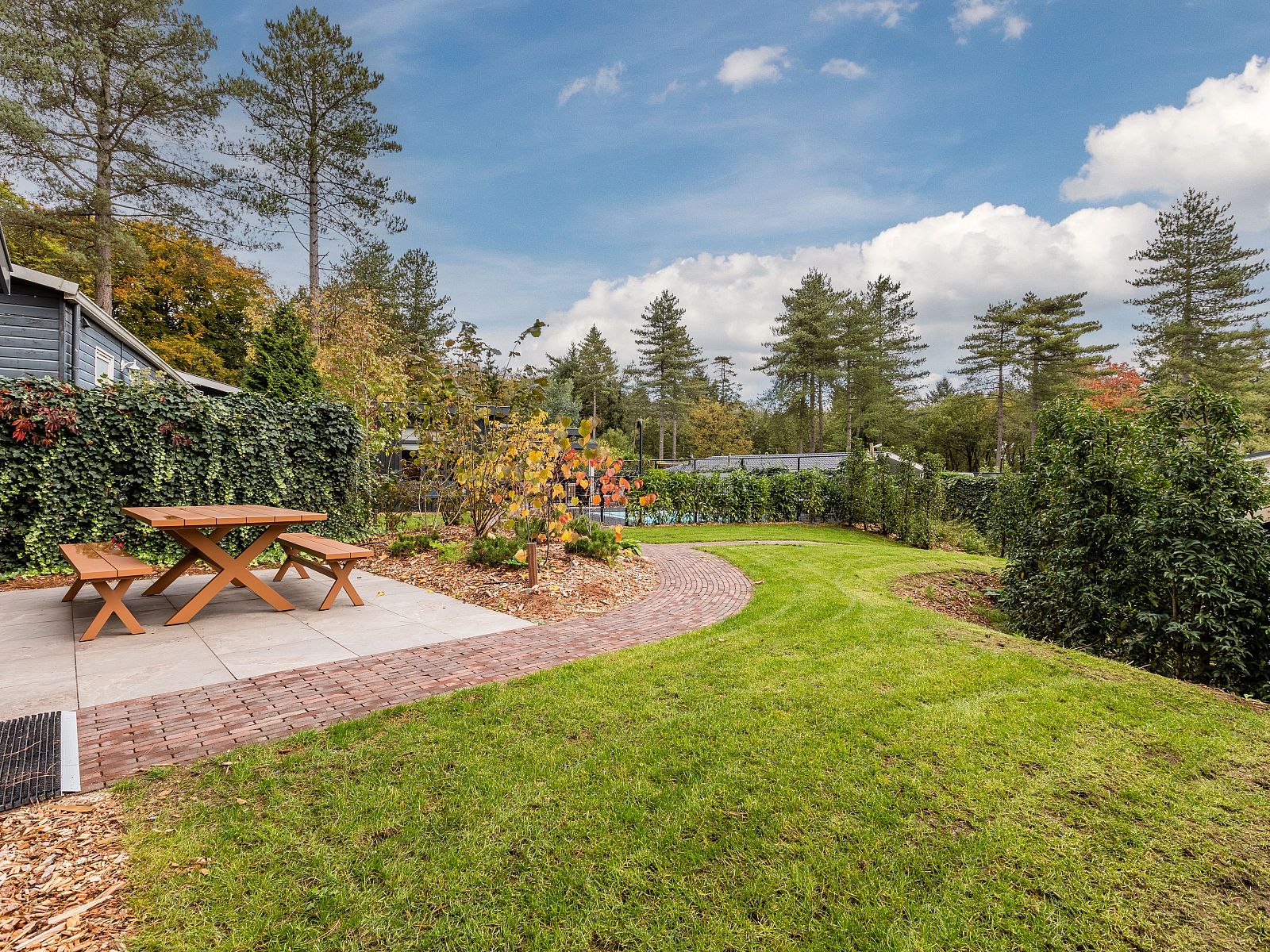 Verblijf 5707124 - Bungalow Utrechtse Heuvelrug - 10-persoons Pool Lodge | 10BZ