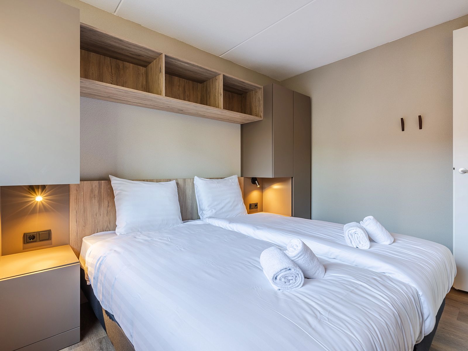 Guest house 5707130 - Bungalow Utrechtse Heuvelrug - 12-persoons villa | 12L