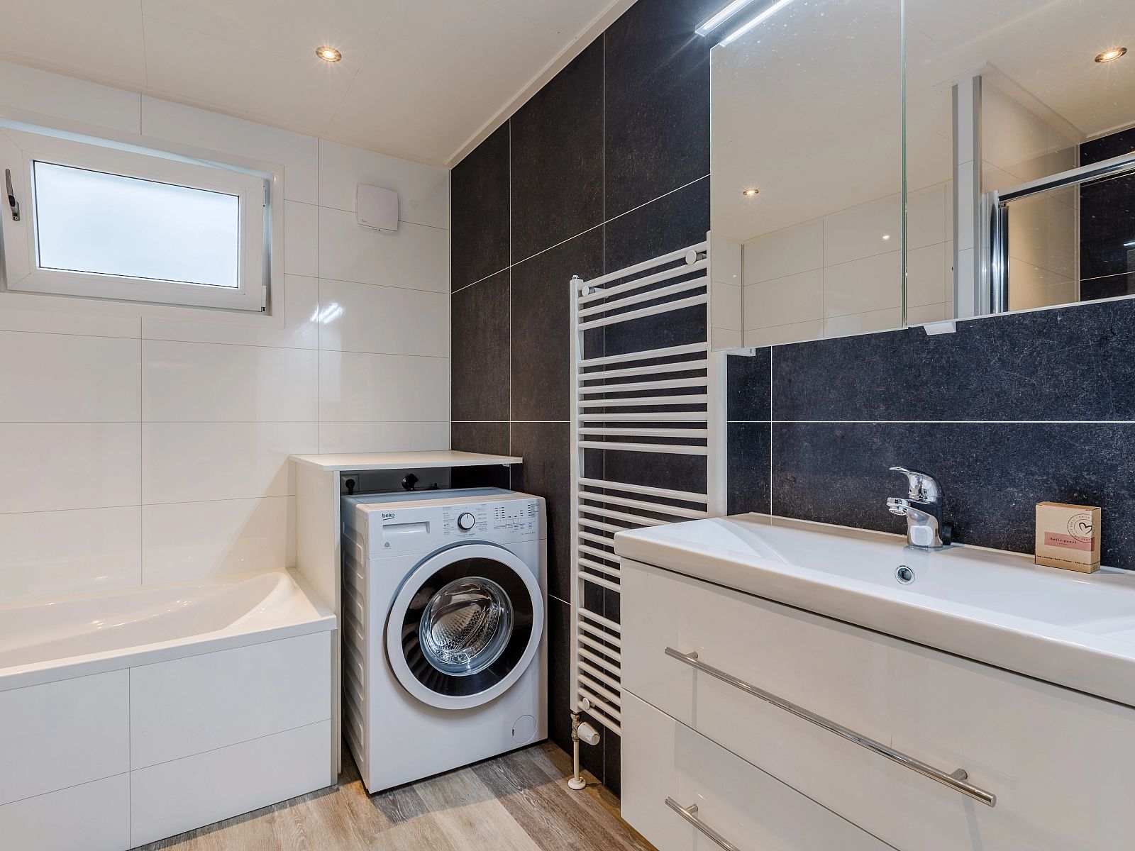 Verblijf 5707133 - Bungalow Utrechtse Heuvelrug - 6-persoons Cottage Hottub | 6BE1