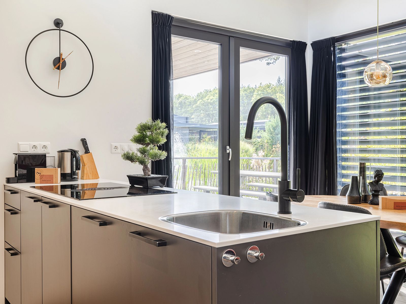 Guest house 5707147 - Bungalow Utrechtse Heuvelrug - 4-6 persoons Water & Hottub lodge | 4-6B3