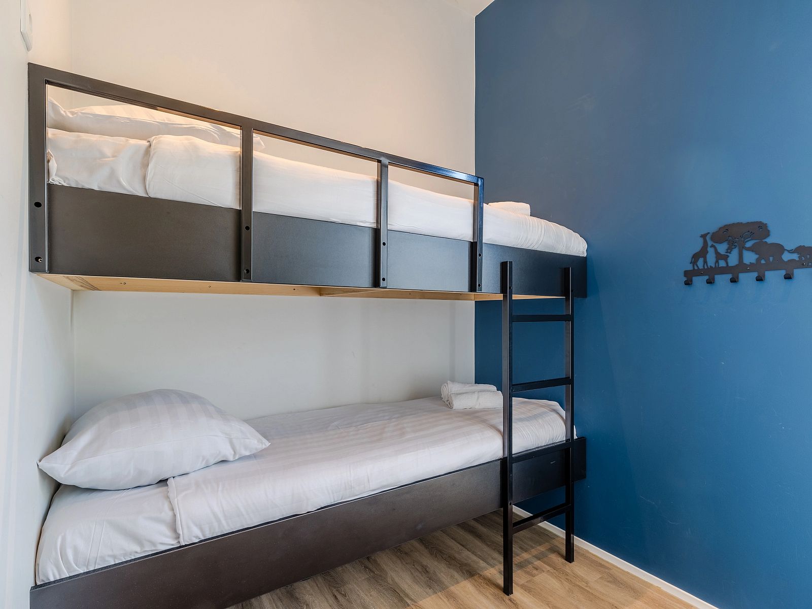 Unterkunft 5707149 - Bungalow Utrechtse Heuvelrug - 4-6 persoons Water Lodge | 4-6B1