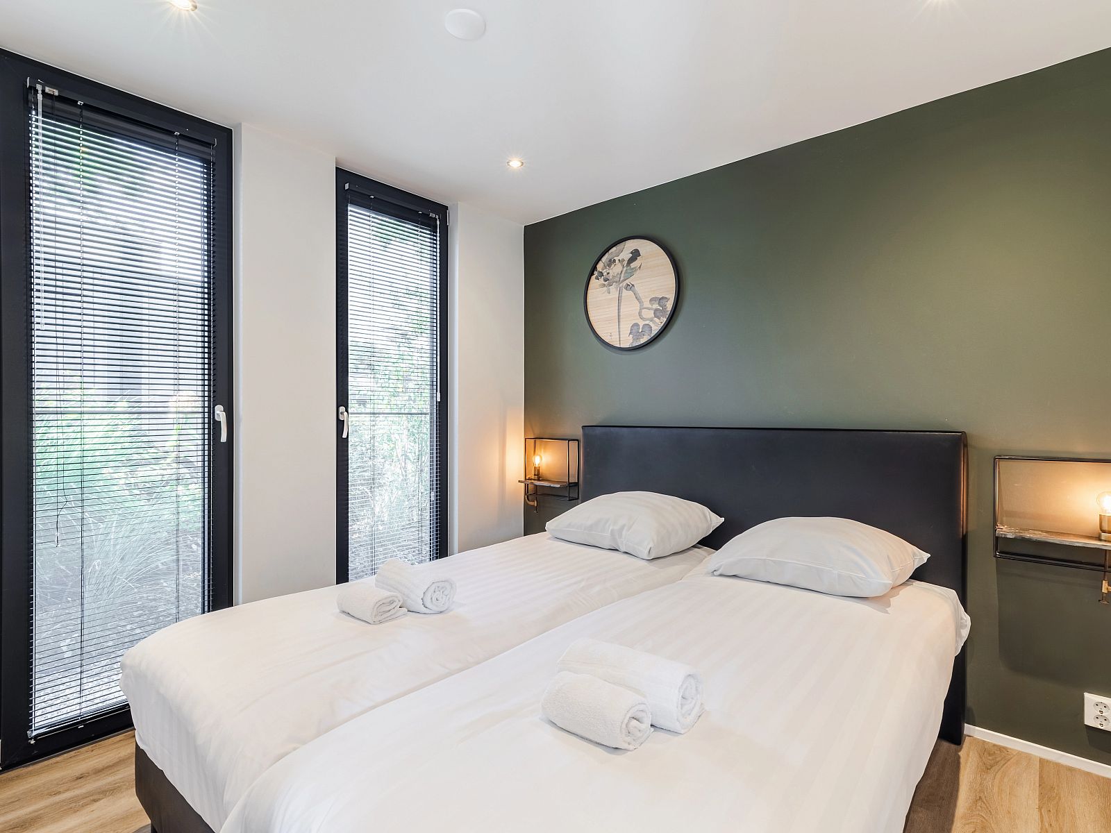 Unterkunft 5707150 - Bungalow Utrechtse Heuvelrug - 4 persoons Water & Hottub lodge | 4B