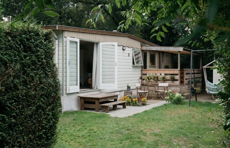 Huisje in Maarn vakantiehuis met groene tuin op de Utrechtse Heuvelrug in Utrecht.