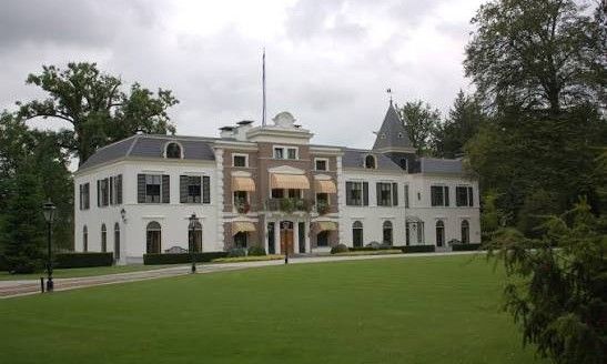 Verblijf 5718124 - Vakantiewoning Utrechtse Heuvelrug - Berkel 4 no.184 Laan van Laag Kanje 1 Maarn